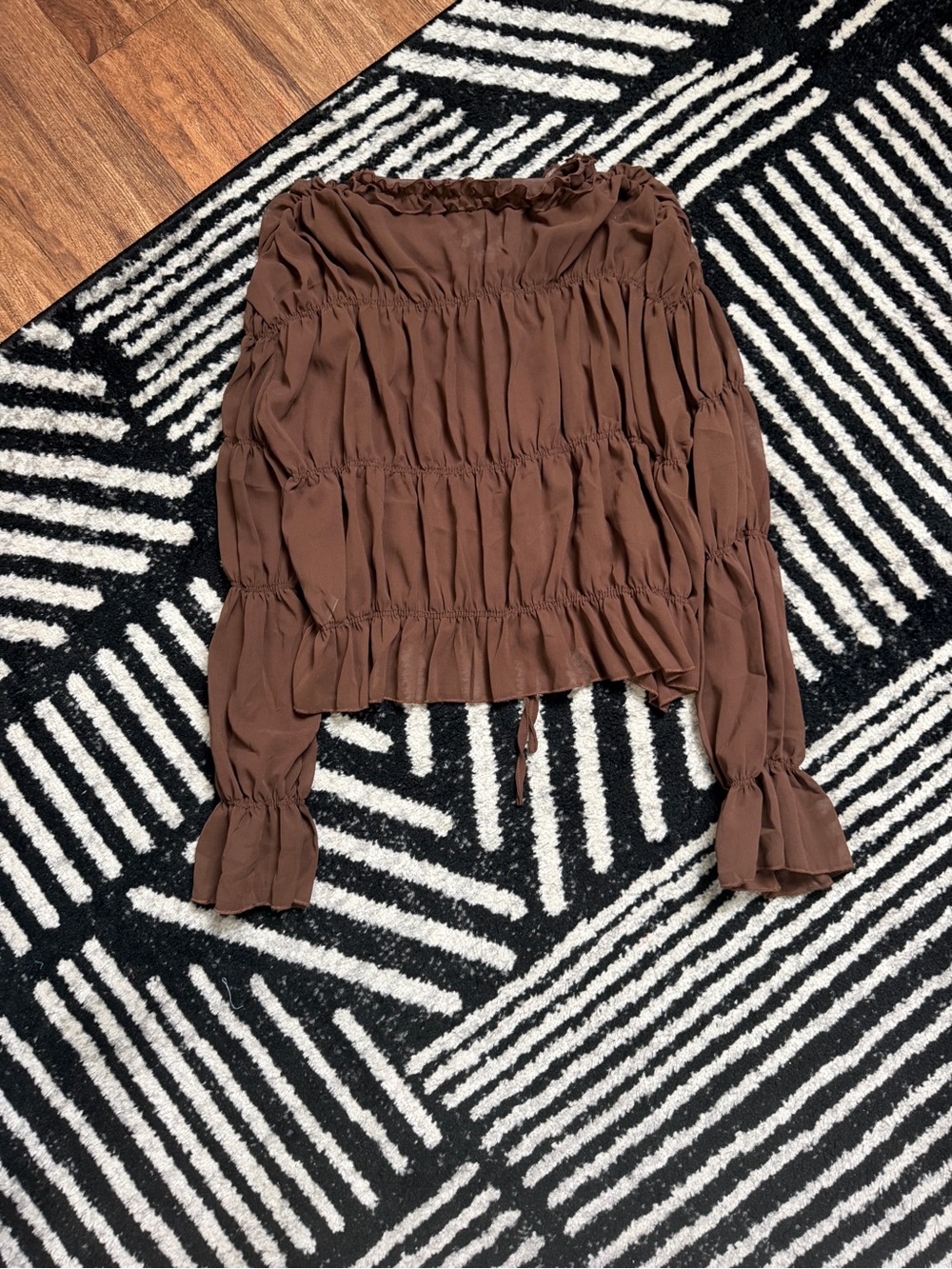 Brown Ruched Top - Picture 4 of 4